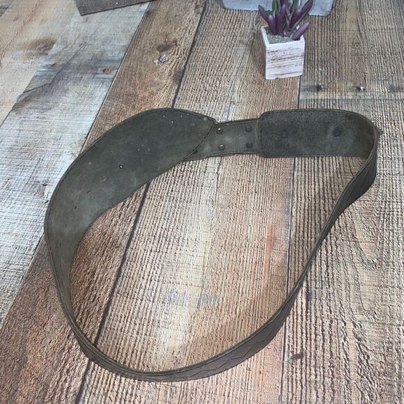 Vintage wide tapered alligator/crocodile belt‎ main image 4